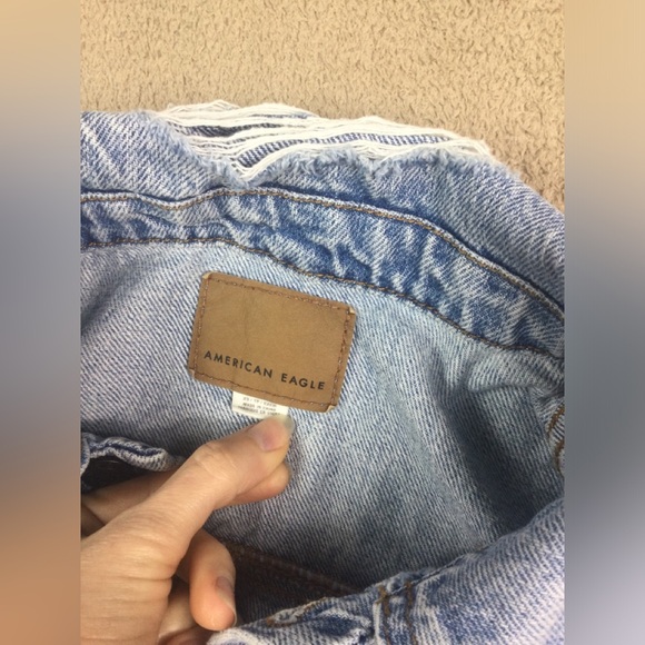 Womens blue American Eagle distressed jean jacket size xs - Picture 8 of 15